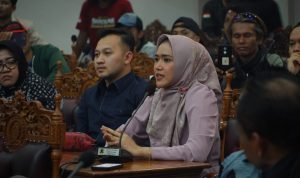 eec0f729-a9a0-4bde-ac32-31f53f514c2b