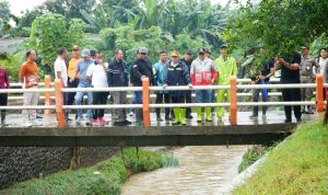 16dde130-4ad7-4675-8c39-2ae585ffc316